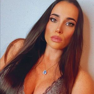 Meet your Posher, Lisa marie